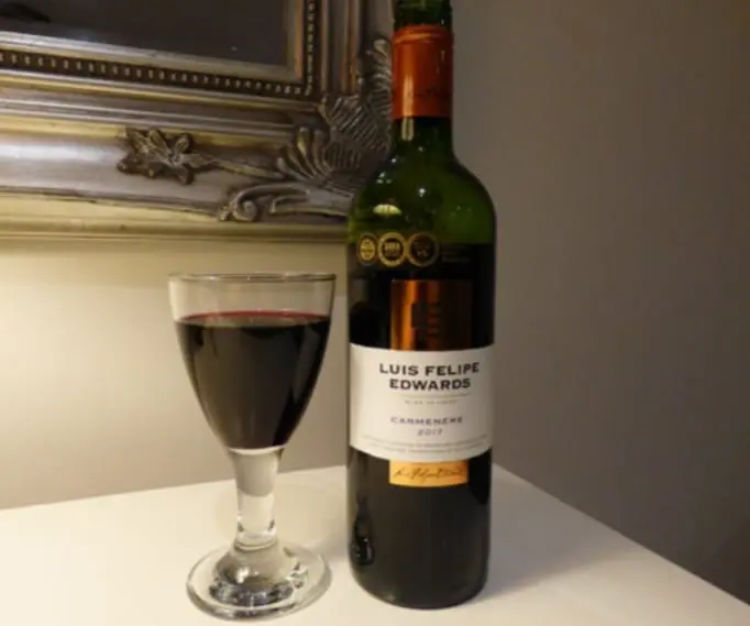 Luis Felipe Edwards Carmenere 750ml