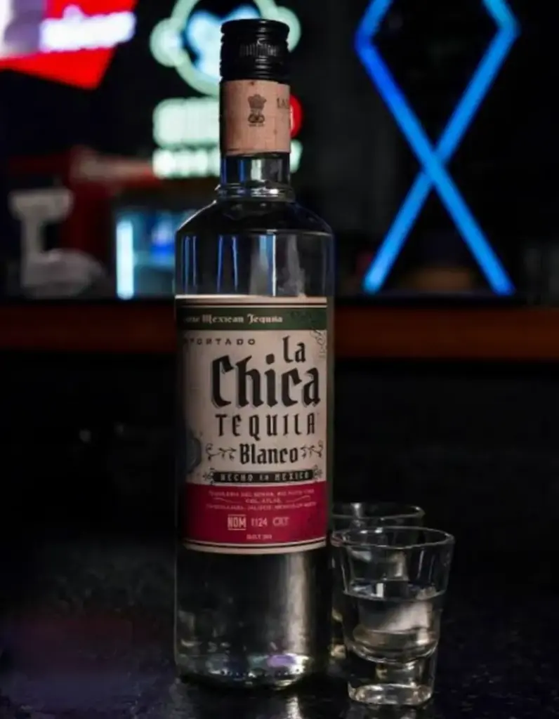 LA chica tequilla blanco 750ml
