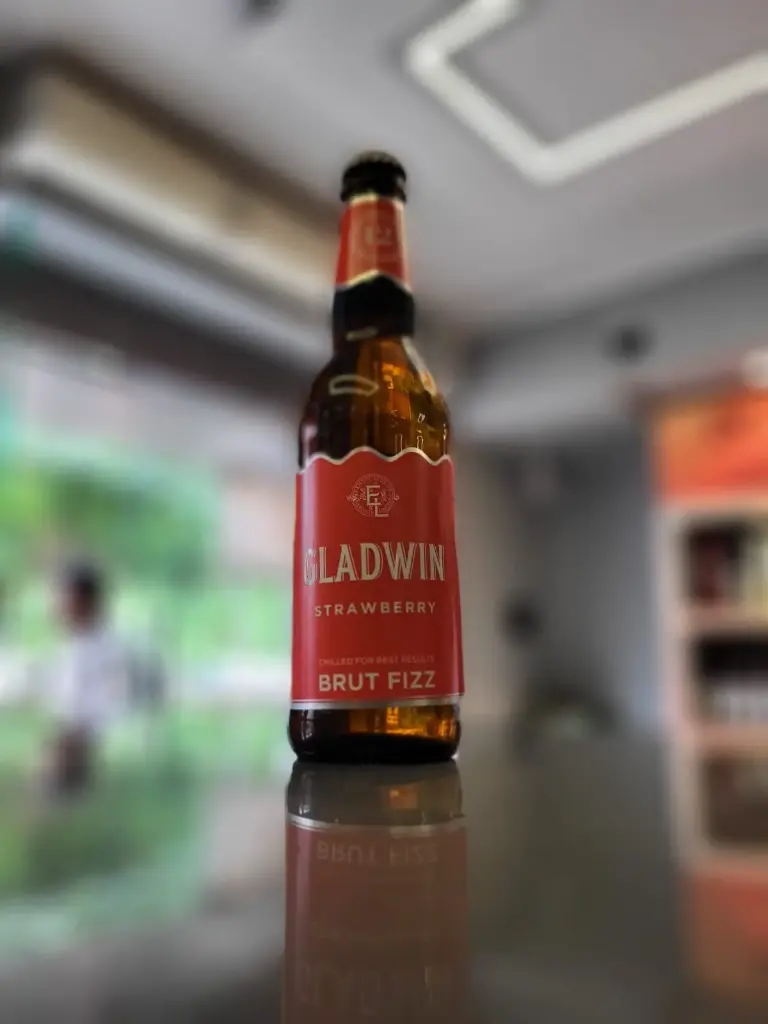 Gladwin Strawberry Brut Fizz 330ml