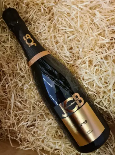 JCB N⁰69 Rose Burgundy 750ml